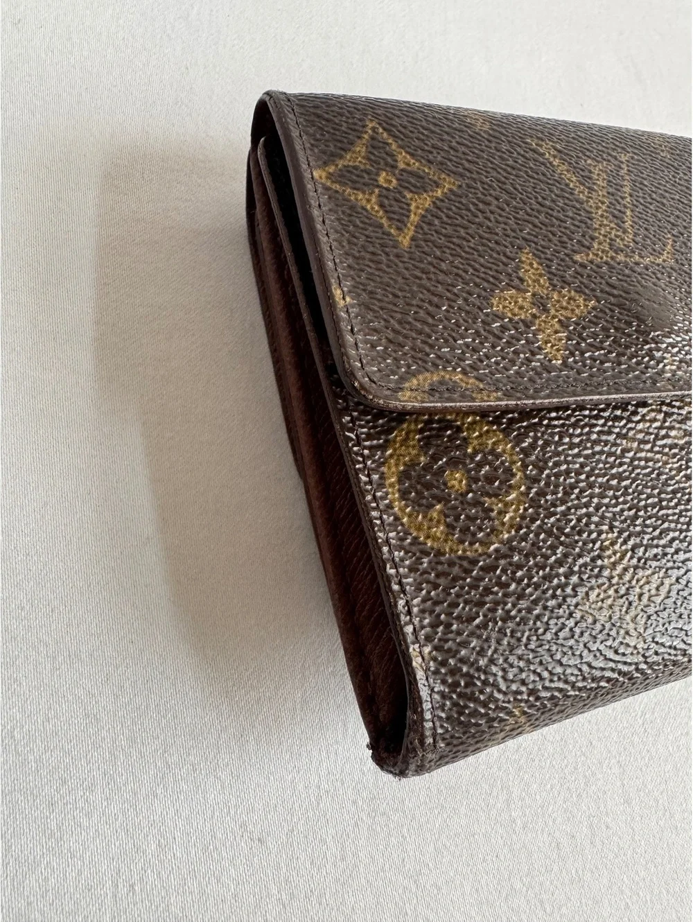 Louis Vuitton Elise Monogram Trifold Wallet Vintage 2001 France SP0051 Entrupy